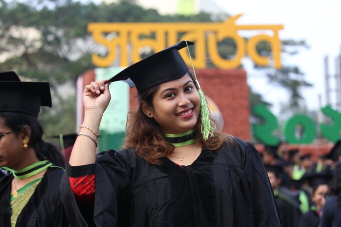বাংলাদেশে সেরা ১০টি দেশি স্কলারশিপ ২০২৬-২৭: মেধাবী শিক্ষার্থীদের জন্য সুযোগের দুয়ার খুলে দিন স্কলারশিপ পেয়ে সফল শিক্ষার্থীর গল্প বাংলাদেশ
