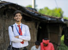 গ্রামীণ শিক্ষার্থীদের জন্য দেশি স্কলারশিপ ২০২৬ – বিশেষ সুযোগ ও আবেদন গাইড গ্রামীণ শিক্ষার্থীদের জন্য দেশি স্কলারশিপ – গ্রামের শিক্ষার্থীরা পড়াশোনা করছেন