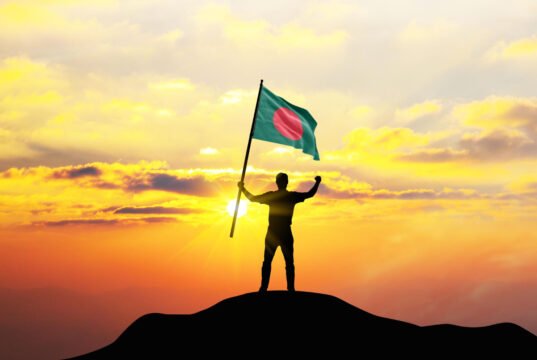 বিদেশে পড়ার পর বাংলাদেশে ফিরে আসার সুযোগ ২০২৬ – ক্যারিয়ার গাইড বিদেশে পড়ার পর বাংলাদেশে ফিরে আসার সুযোগ – ক্যারিয়ার অপশন